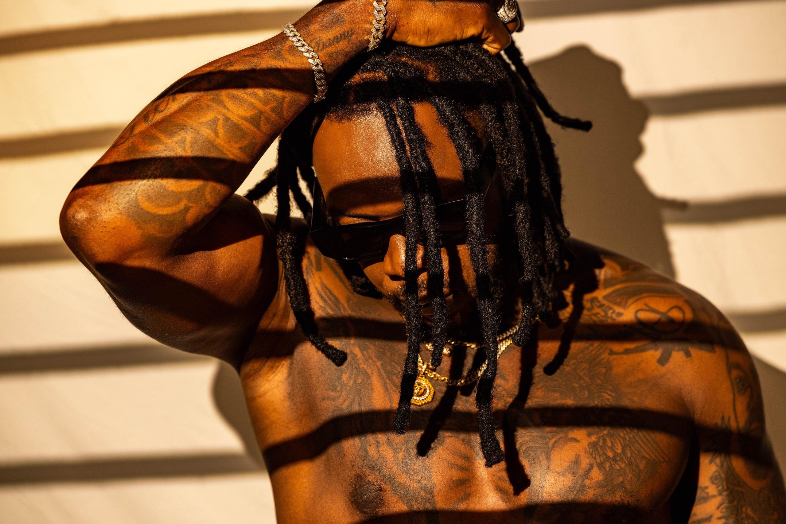 Duas Caras explica por que deixou hip-hop