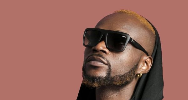 “Irmão Mbalua escreve melhor que muitos artistas”, diz Sslowli