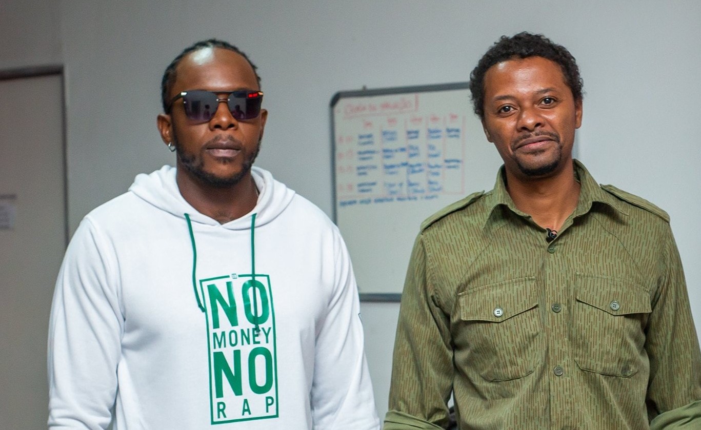 Em meio a críticas, Duas Caras diz ter música com Azagaia 