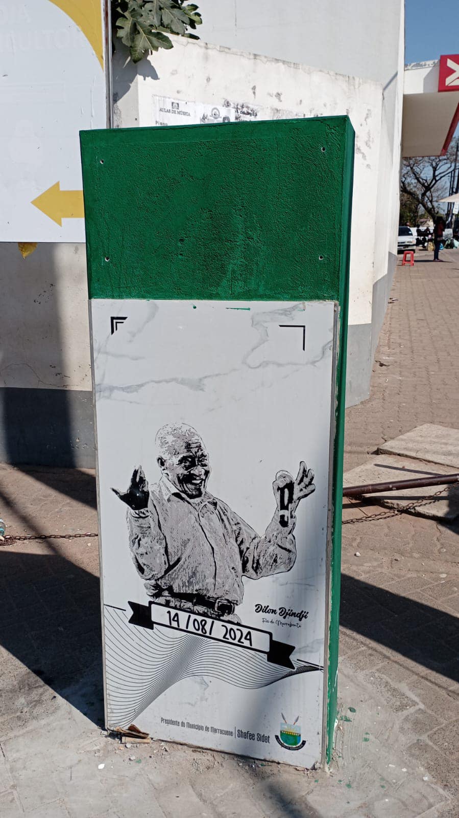 Placa da Rua Dilon Djindji é roubada em menos de uma semana em Marracuene