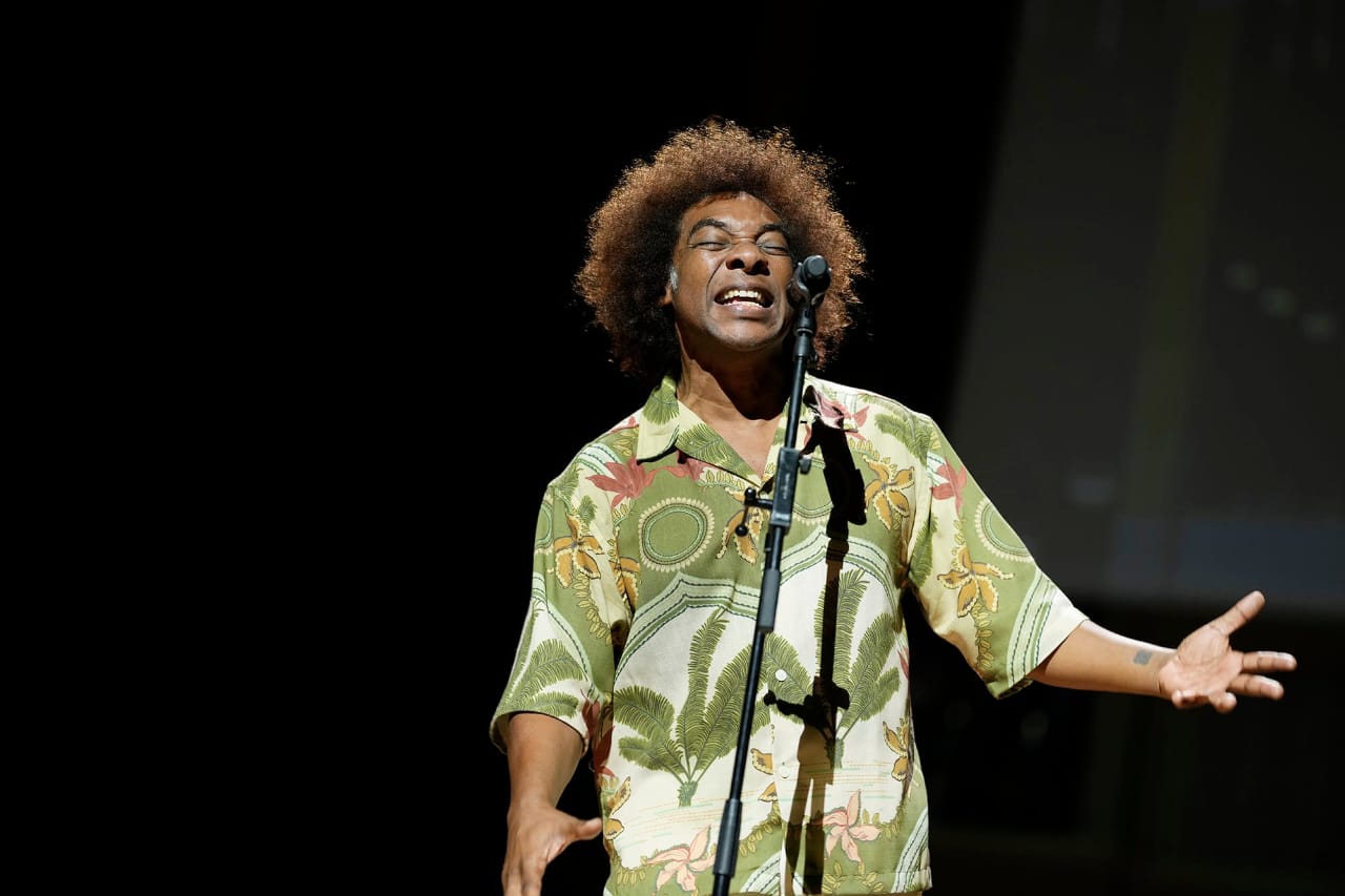 Stewart Sukuma regressa à Áustria para um show de diálogo entre culturas 