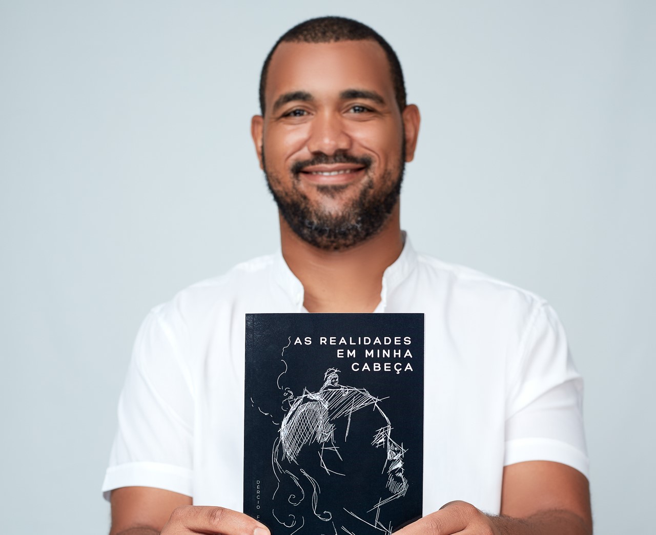Dércio Ferreira fala sobre o seu livro intitulado “As Realidades Em Minha Cabeça”