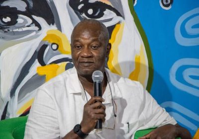 Severino Ngoenha lança o livro “Da Wesselia à Wesselia” na Beira