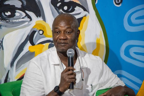 Severino Ngoenha lança o livro “Da Wesselia à Wesselia” na Beira