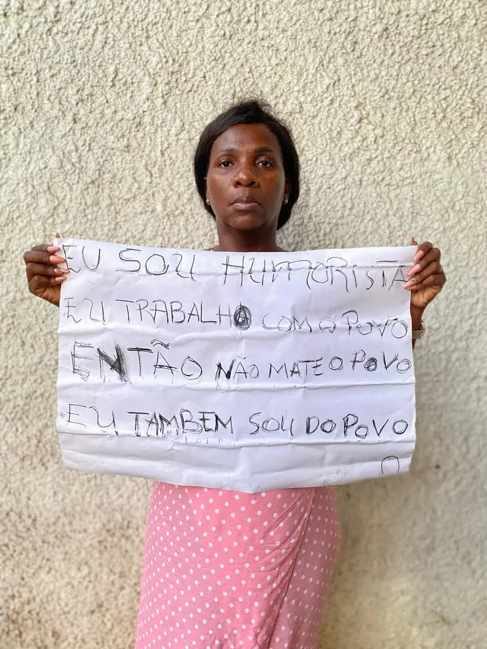 Humoristas moçambicanos manifestam-se nas redes sociais contra a violência no país