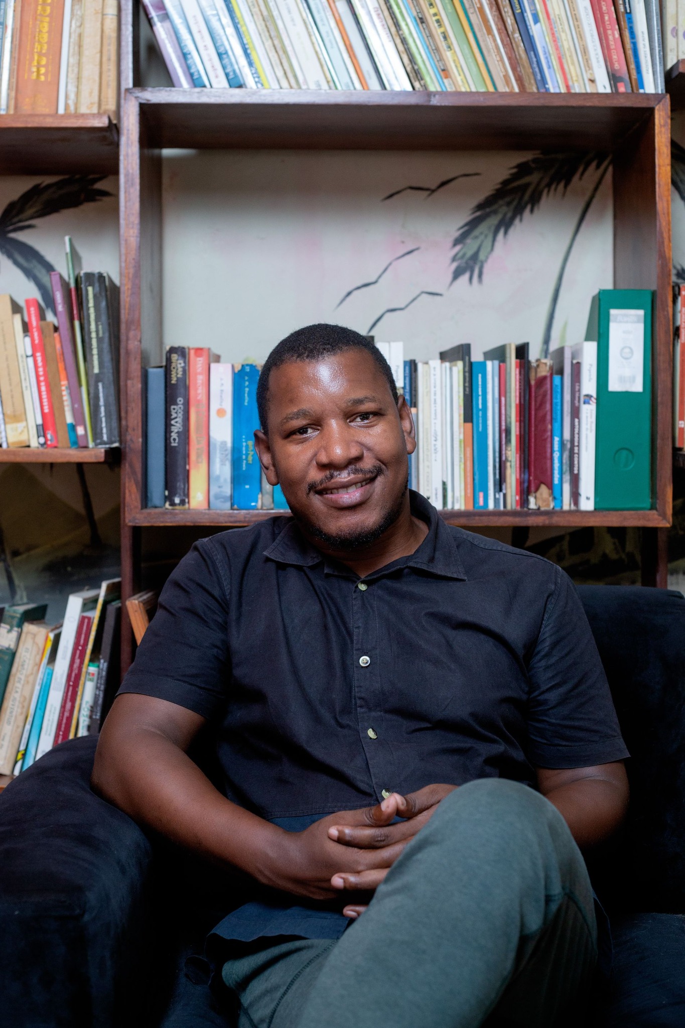 Álvaro Fausto critica os intelectuais moçambicanos: “Conformismo e Silêncio Cúmplice”