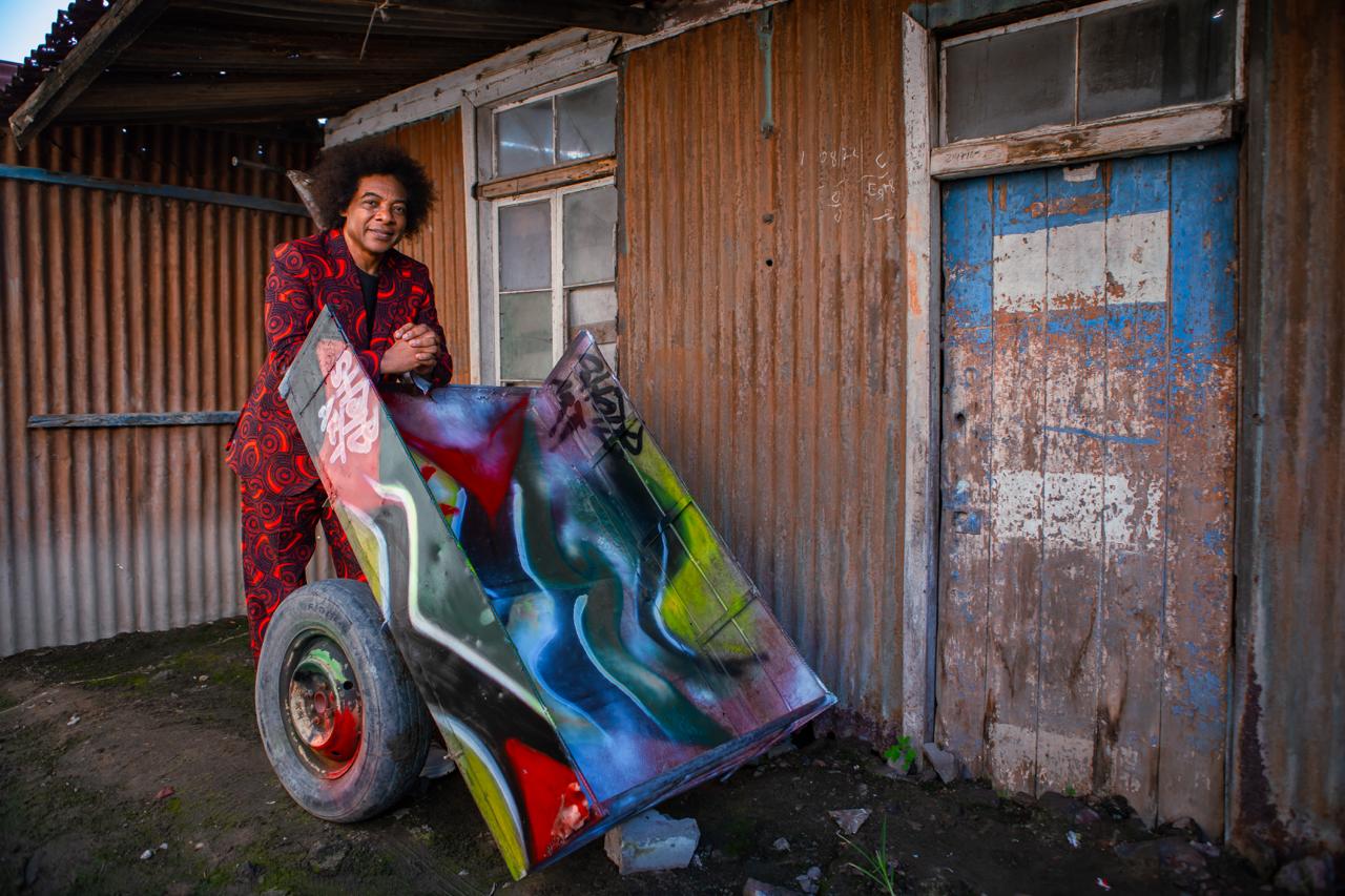 Stewart Sukuma abre a temporada cultural 2025 do CCFM com o espectáculo “VOZES LIVRES”