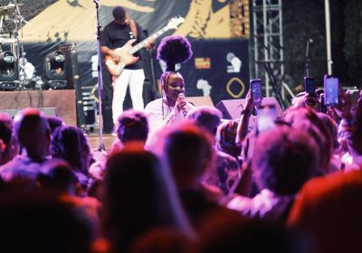 Assa Matusse brilha no Sauti za Busara e apela por Turismo mais acessível em Moçambique