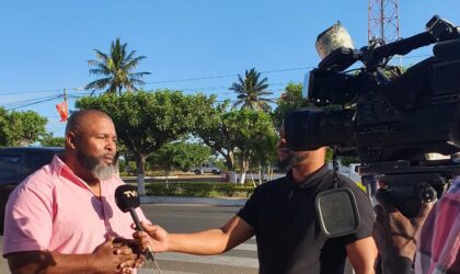 DJ Hot Fingers diz que quem assiste notícias da TVM deve guardar dinheiro de caixão 