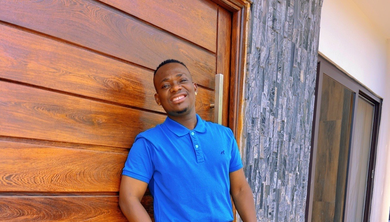 Ell Francês diz que morte de artistas tem a ver com apoio financeiro de patrocinadores 