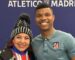 Roberta Miranda acompanha jogo do Atlético de Madrid a convite de Reinildo Mandava
