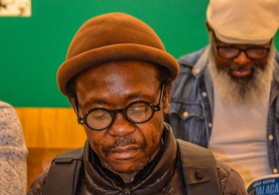 Gala-Gala lança livro que celebra 20 anos de poesia de Sangare Okapi