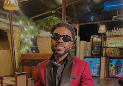 Az Khinera ganha 1 milhão com o sucesso “Eu Sou da Baía”