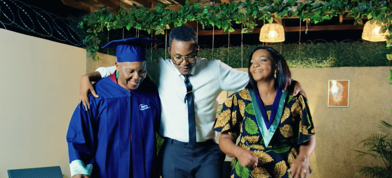 Ubakka homenageia os pais com nova música “Papa na Mamana”