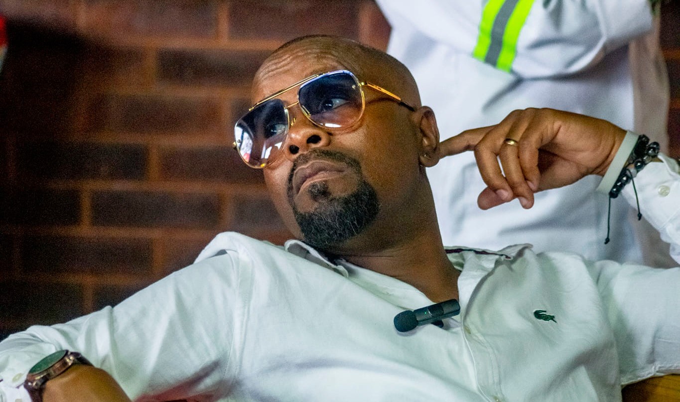 “Músicos devem pagar por cantar músicas alheias”, diz Denny OG