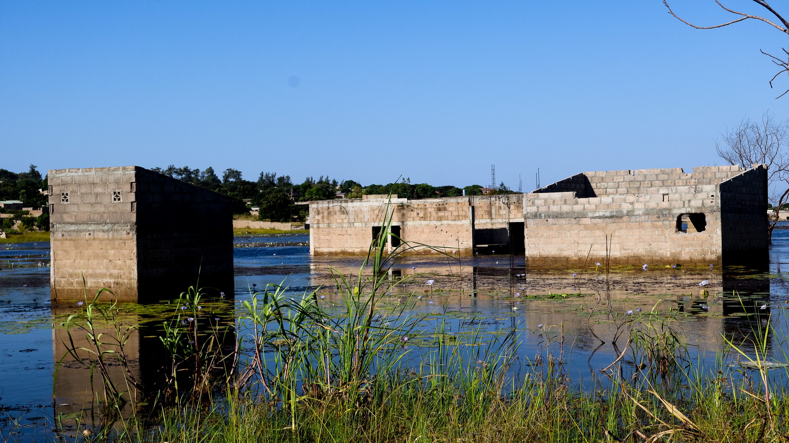 Vidas submersas: A crise esquecida do Ricatla – Marracuene
