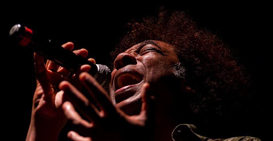 Stewart Sukuma regressa ao Coliseu dos Recreios em 2025 com o espectáculo “Sonhar Moçambique”