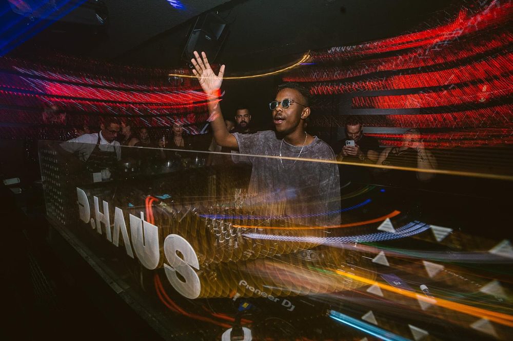 Wilson Timba faz história num festival de música na Índia