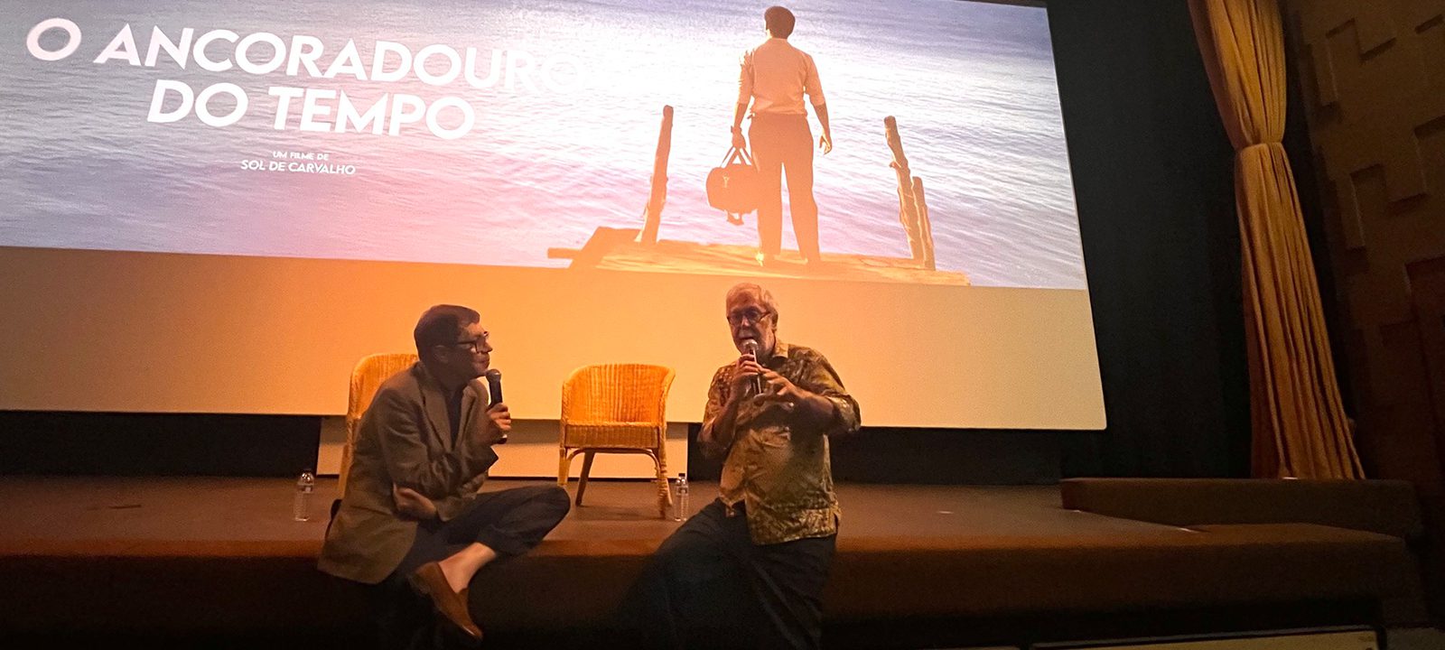 “O Ancoradouro do Tempo” de Sol de Carvalho estreia em Portugal “O Ancoradouro do Tempo” de Sol de Carvalho estreia em Portugal