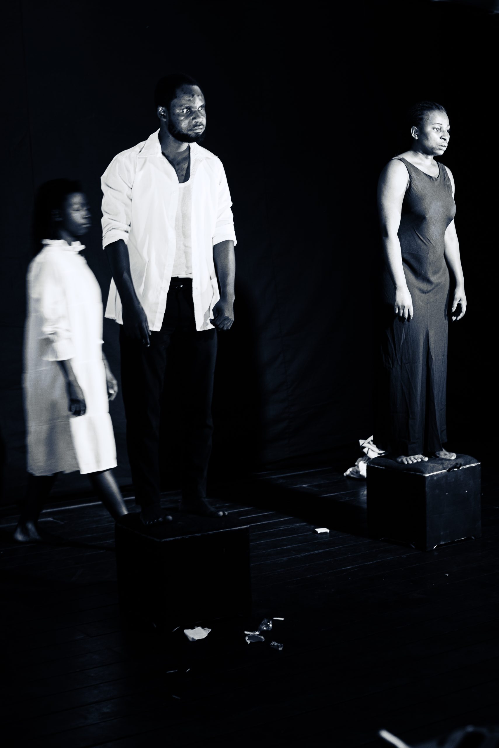 “Sobre Toda Escuridão” em cena e no papel no Instituto Guimarães Rosa