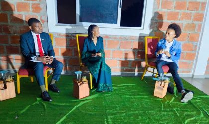 Maputo recebe sessão inaugural do Declamatório, novo espaço para declamadores de poesia em Moçambique