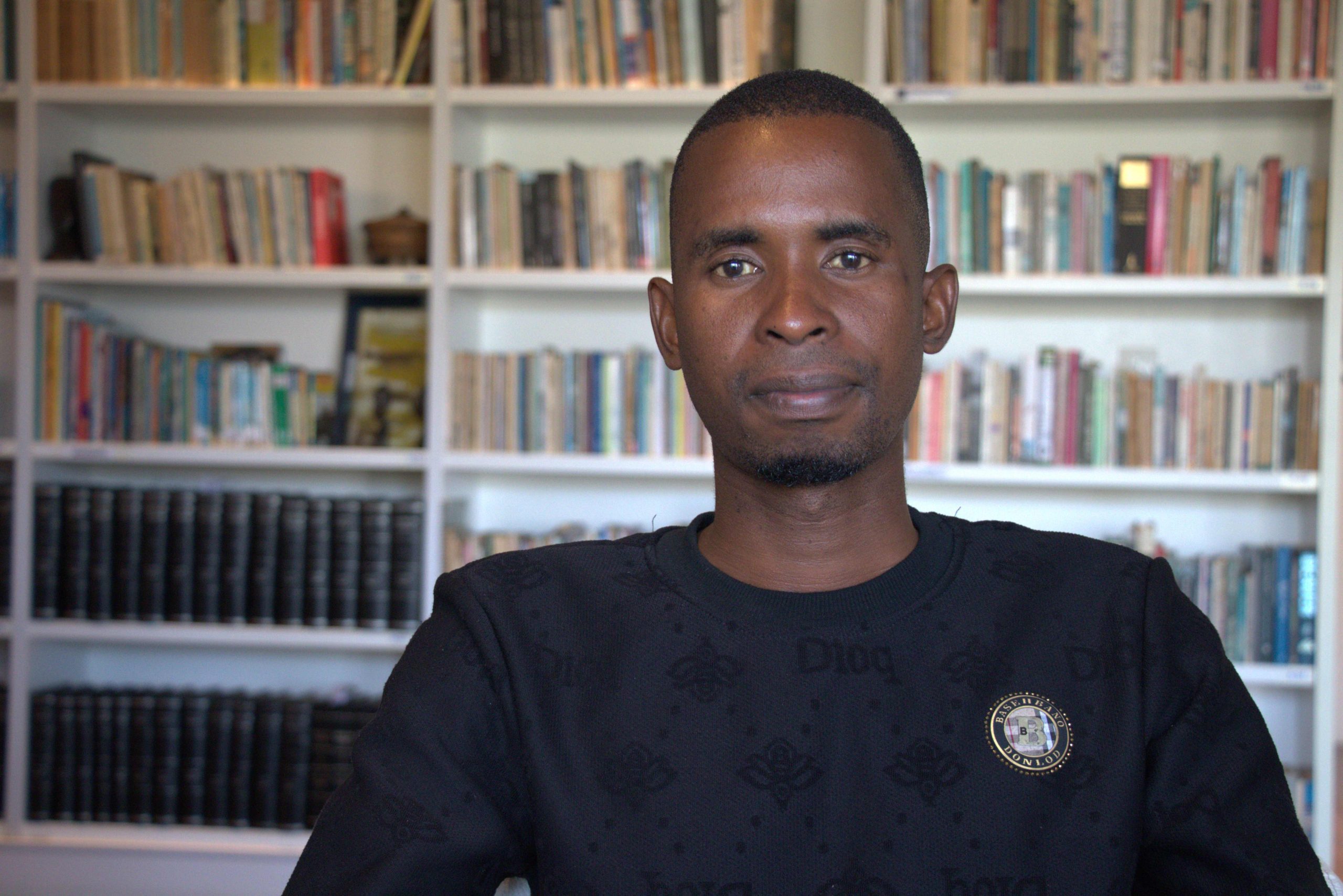 Zacarias Nguenha lança livro vencedor do Prémio Literário Fernando Leite Couto 2025