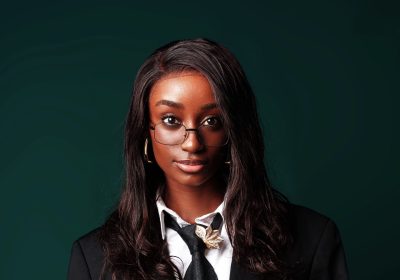 Cindie dá o primeiro passo na carreira musical com “Cara ou Coroa