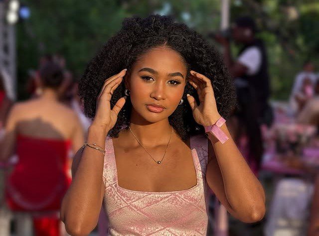 Mulheres moçambicanas celebram o empoderamento no The Pink Table – Brutal Fruit Spritzer