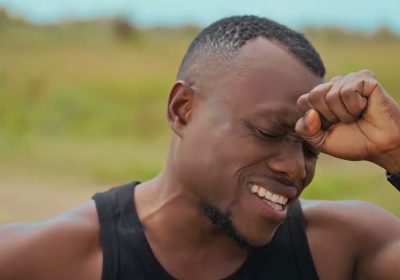 Deltino Guerreiro lança o video da música “Moça da bicha de pão”