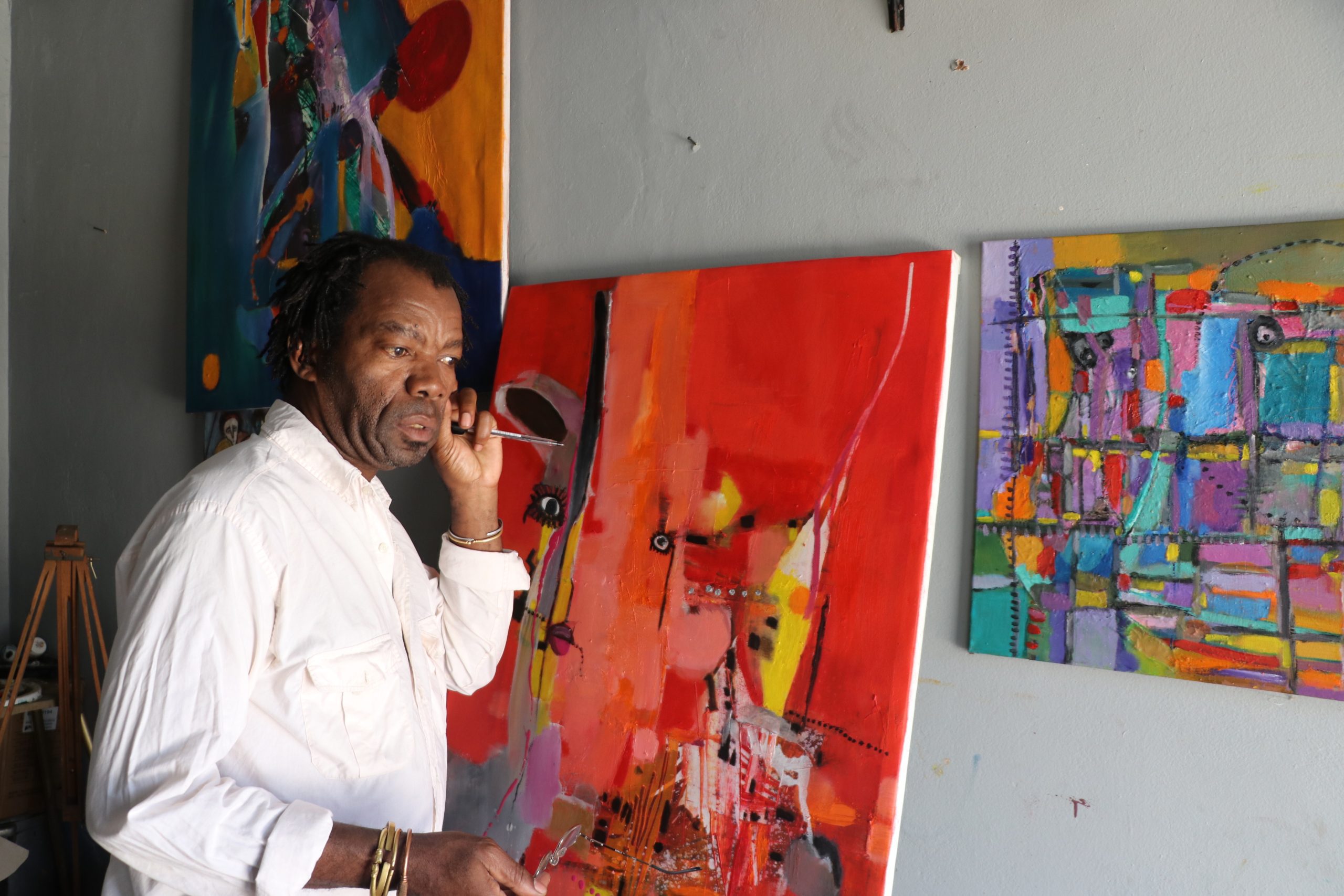 Eugénio Saranga expõe “Os que julgam sem voz” na Fundação Fernando Leite Couto