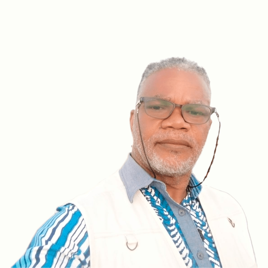 Nwanalobi Oleru lança livro de estreia “Rapsódias dum Sol Peregrino” na Beira