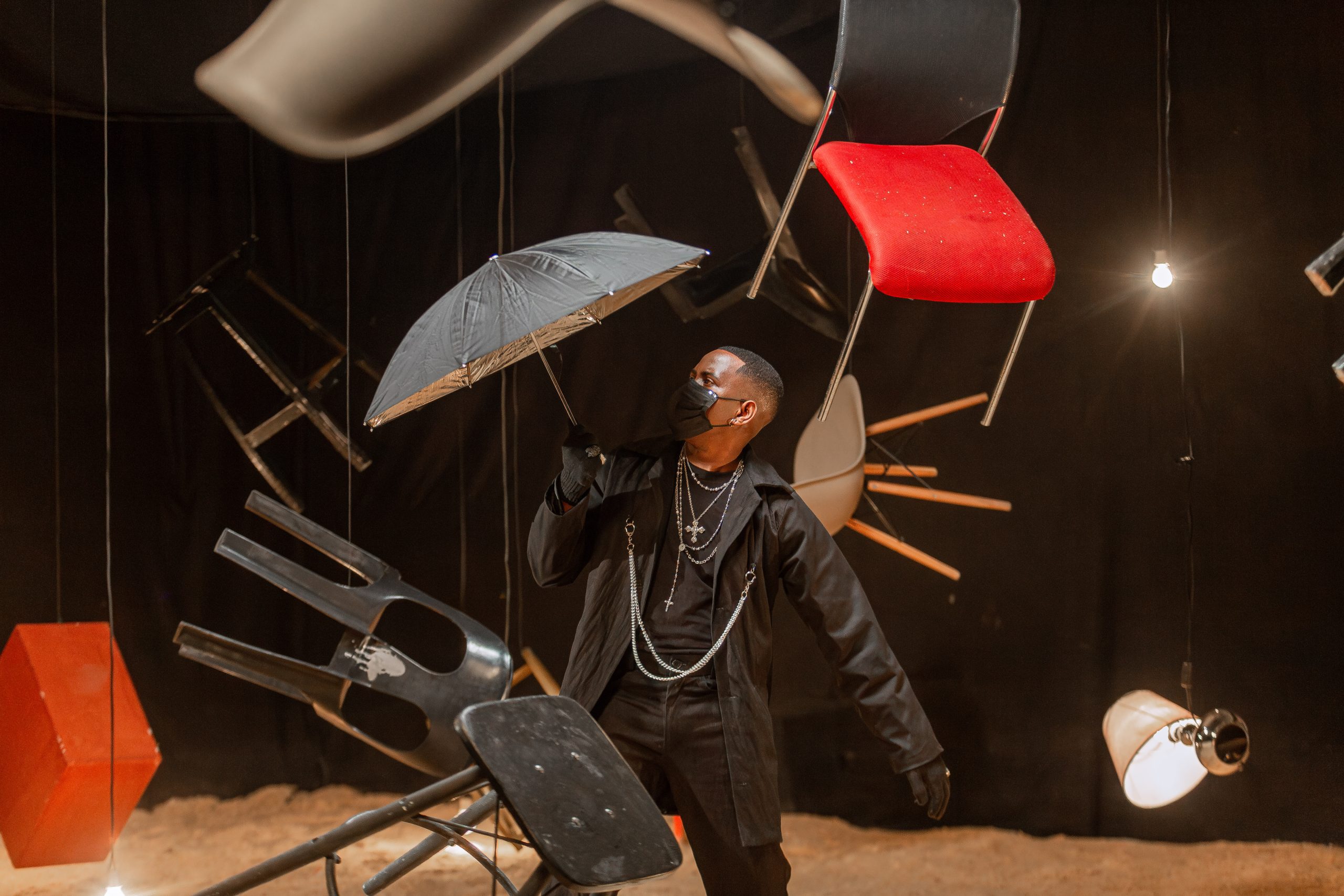 Kico da Kivu reafirma autonomia artística com o lançamento do “Bipolar”