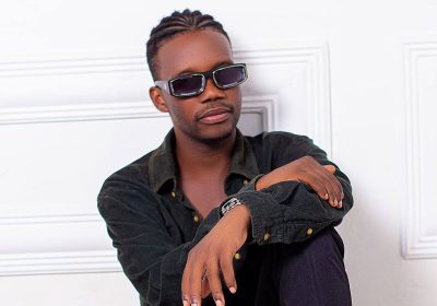 Professor Lay alerta para possível saída da música