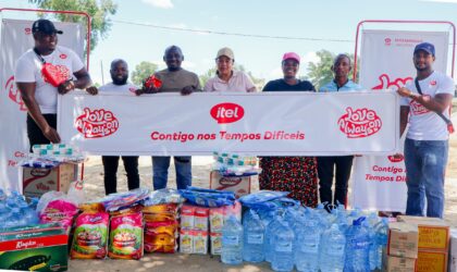 itel Mozambique apoia famílias afectadas pelas cheias em Xinavane
