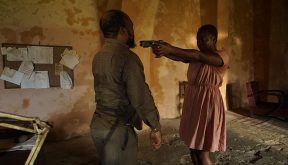 O Ancoradouro do Tempo: Um Triunfo Estético à Procura de uma alma dramática