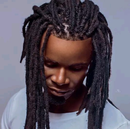 Ageno lança single em homenagem à Mulher Moçambicana