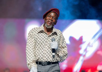 Público “mima” António Marcos com mais de 147 mil meticais no concerto de Nelson Tivane