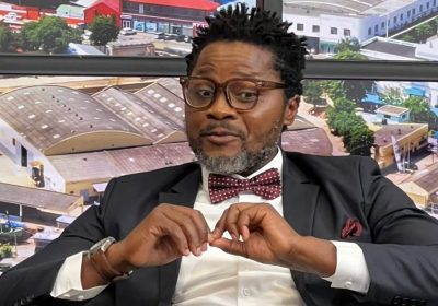 Arone Bila prepara livro e baralho de cartas sobre jogos tradicionais moçambicanos