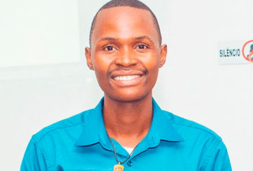 Edson Martinho lança “Apanhados da Vida” na Beira