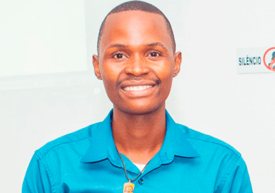 Edson Martinho lança “Apanhados da Vida” na Beira