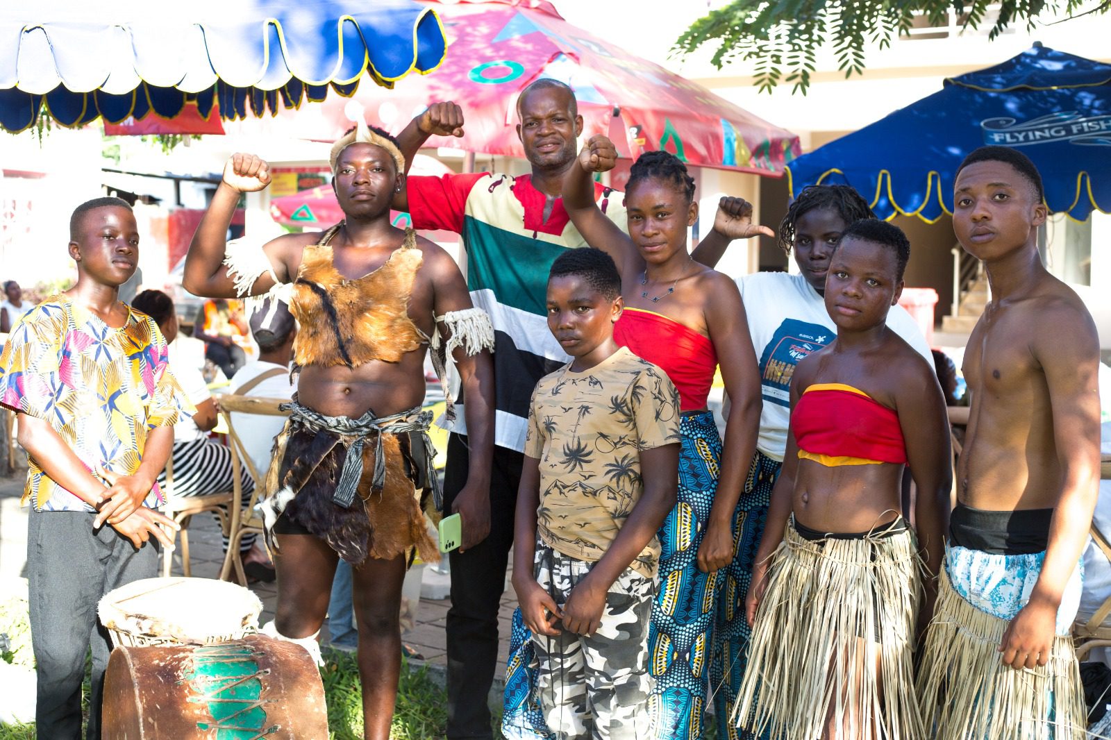 “Usamos a arte e a cultura para combater males sociais” – Ubuntu Wathu “Usamos a arte e a cultura para combater males sociais” – Ubuntu Wathu