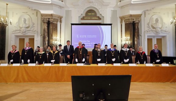 Mia Couto distinguido com Doutor Honoris Causa na Hungria