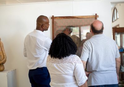 Mulher africana no centro da narrativa artística em exposição no Museu Regional de Inhambane