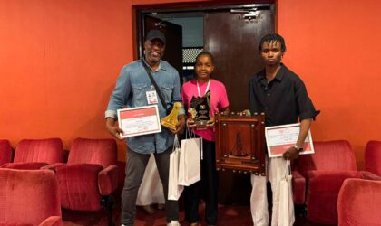 Estudantes da ECA conquistam prémio de Melhor Produção no Festival Africano de Teatro Universitário