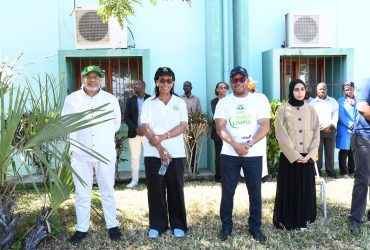 Kaylah Amuji representa o pai na iniciativa Campus Limpo da ESUDER