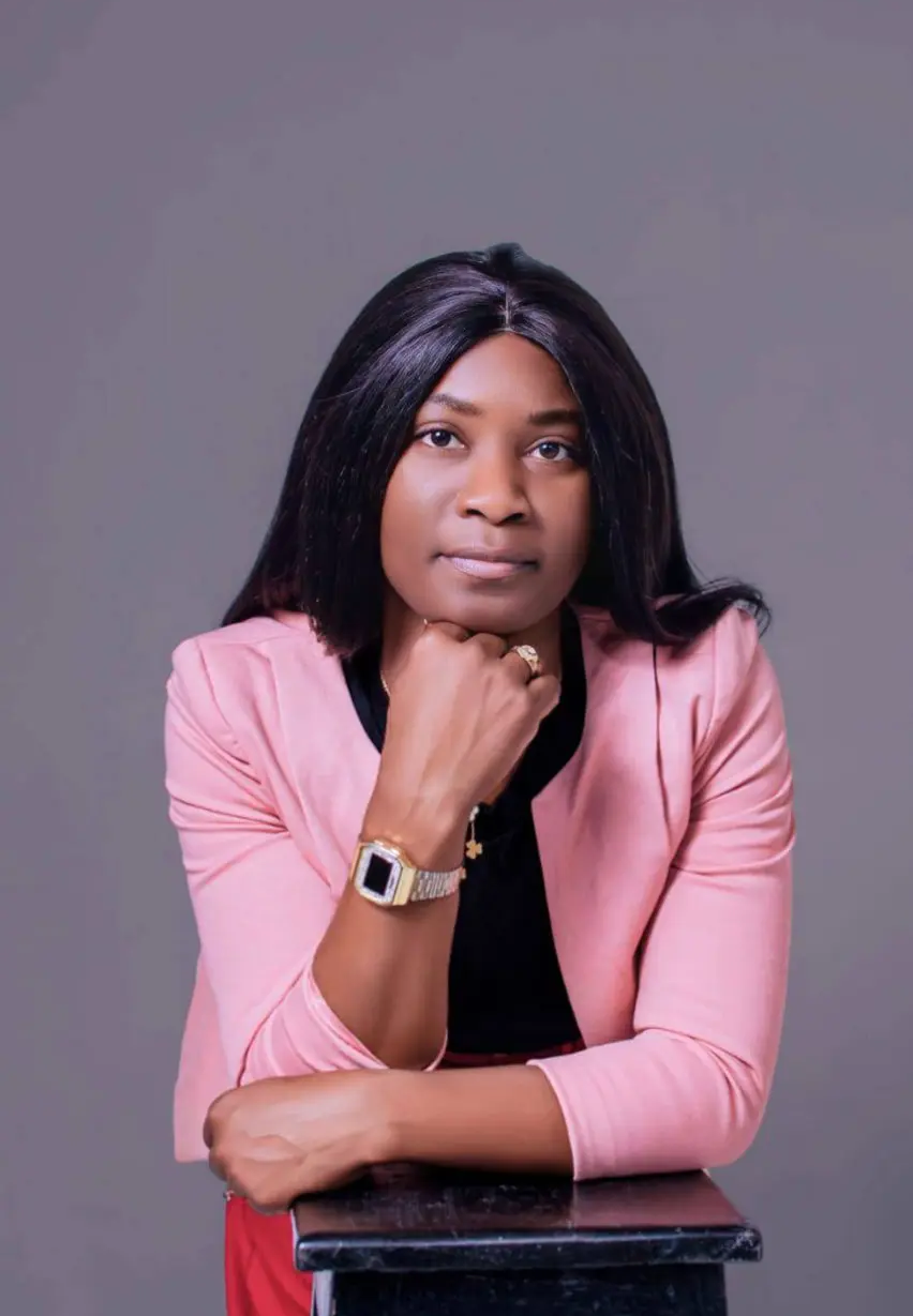 Camila Massimbe lança primeiro livro em Maputo