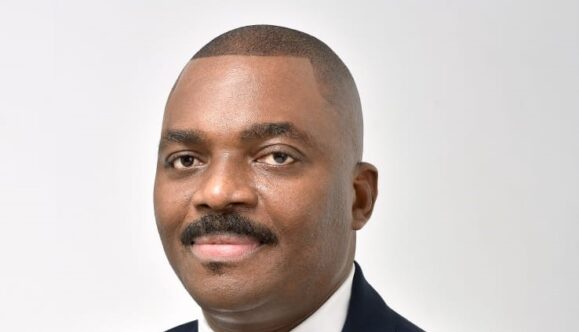 Conheça Edson Macuácua, Ministro da Educação e Cultura